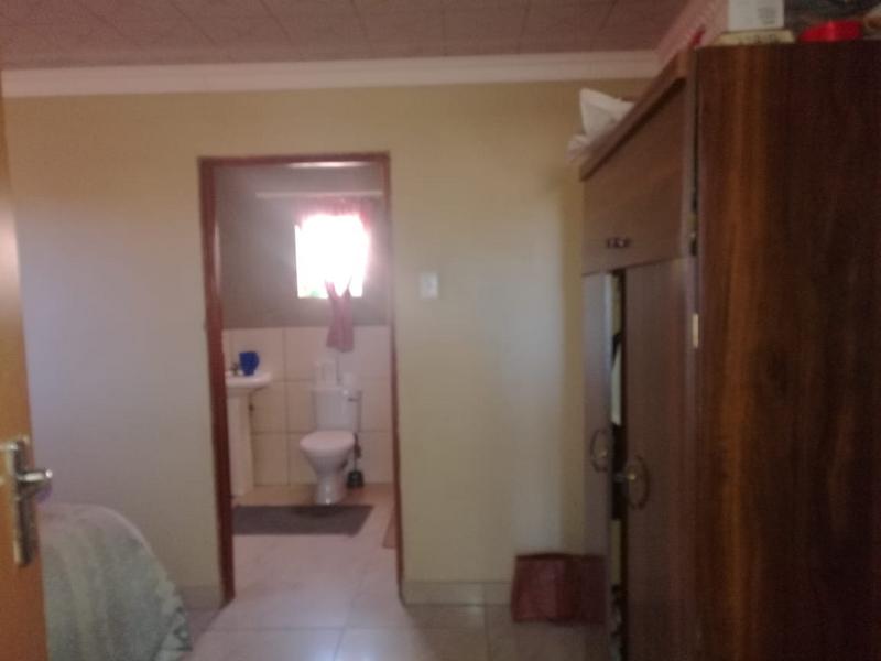 8 Bedroom Property for Sale in Grasslands Free State